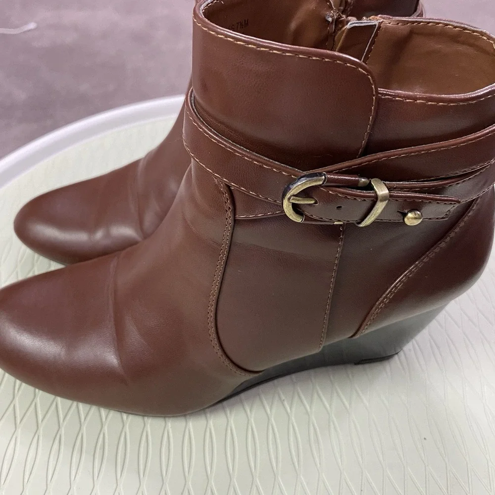 LC Lauren Conrad Angie Bootie Houseleek Hiker Faux-Fur Ankle Boots size 7.5M‎